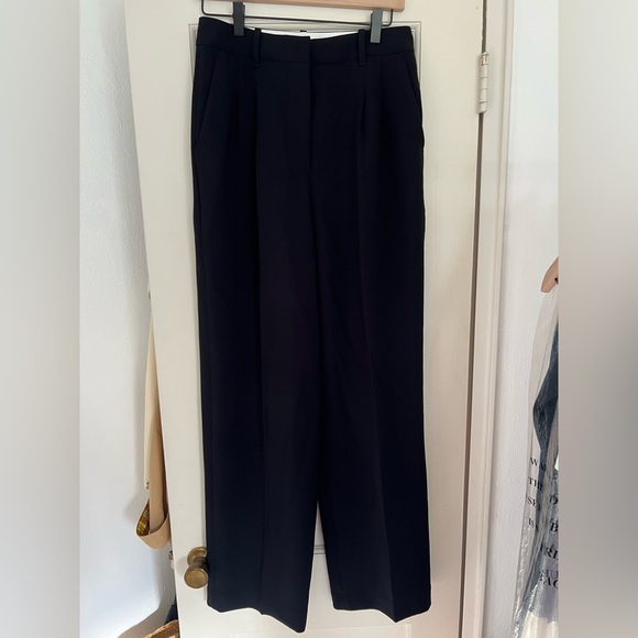 Aritzia Wilfred THE EFFORTLESS PANT - Black - Size 6 - Picture 2 of 4